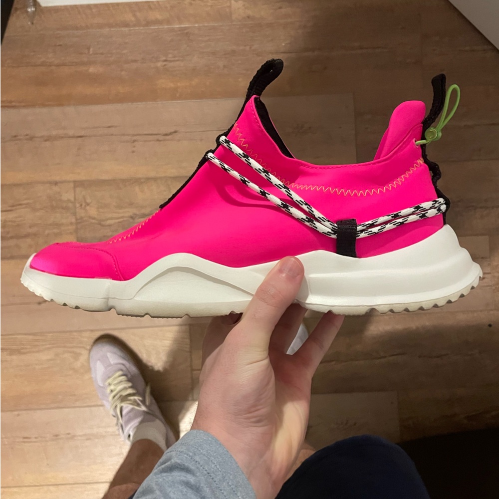 John Geiger 002 Low Highlighter Pack Pink WORN TWICE